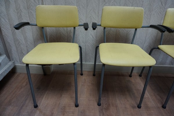 Friso Kramer, Ahrend de Cirkel, stoelen, armstoelen, buisframe, vintage, industrieel, gispen